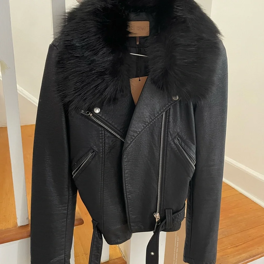 Faux fur trimmed embroidered jacket - Picture 7 of 8